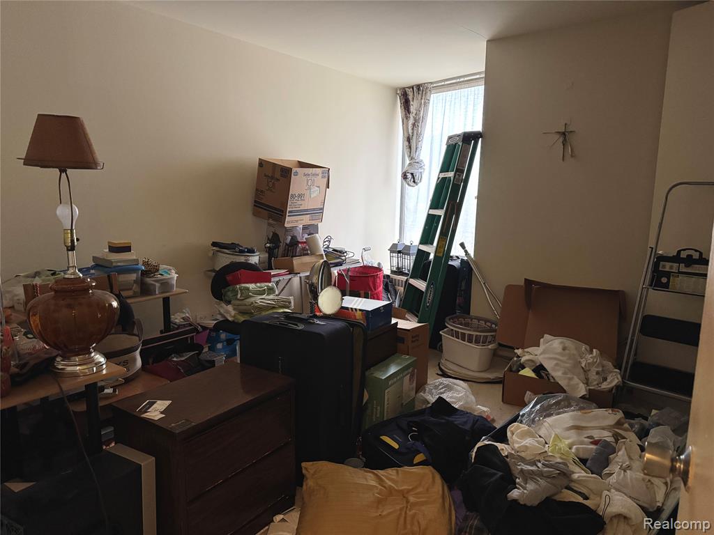 8200 E Jefferson Avenue, 204, Detroit, MI 48214 — Photo 9