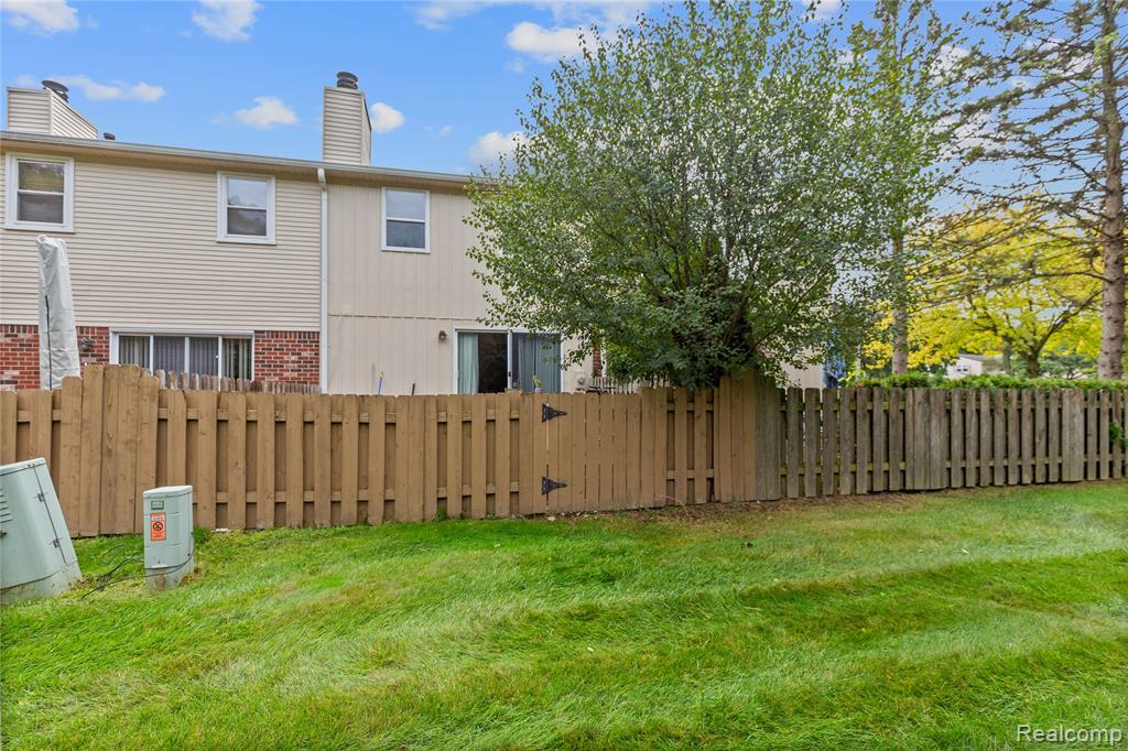 5768 Northfield Parkway, Troy, MI 48098 — Photo 26