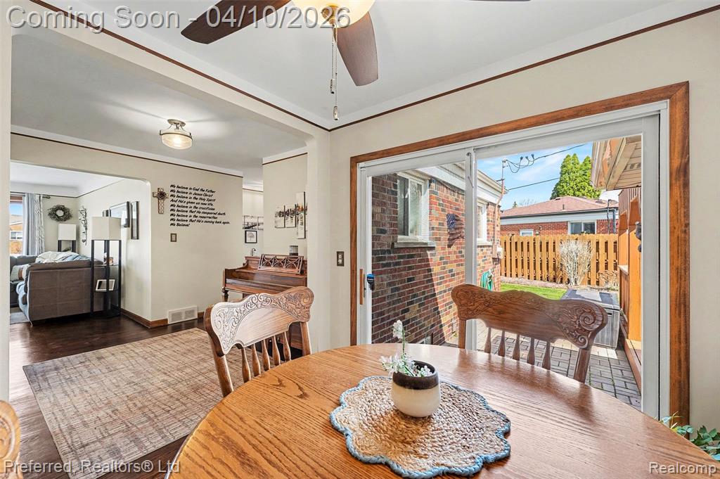 7710 Lear Court, Westland, MI — Photo 15