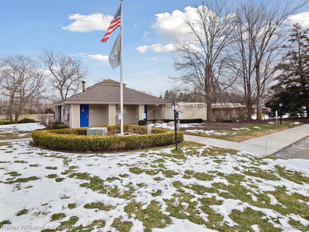 31131 COUNTRY, Farmington Hills, MI 48331 — Photo 44