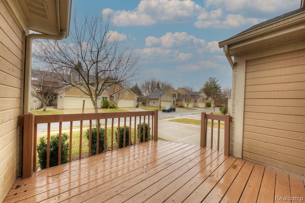 9329 EASTWIND Drive, Livonia, MI 48150 — Photo 2