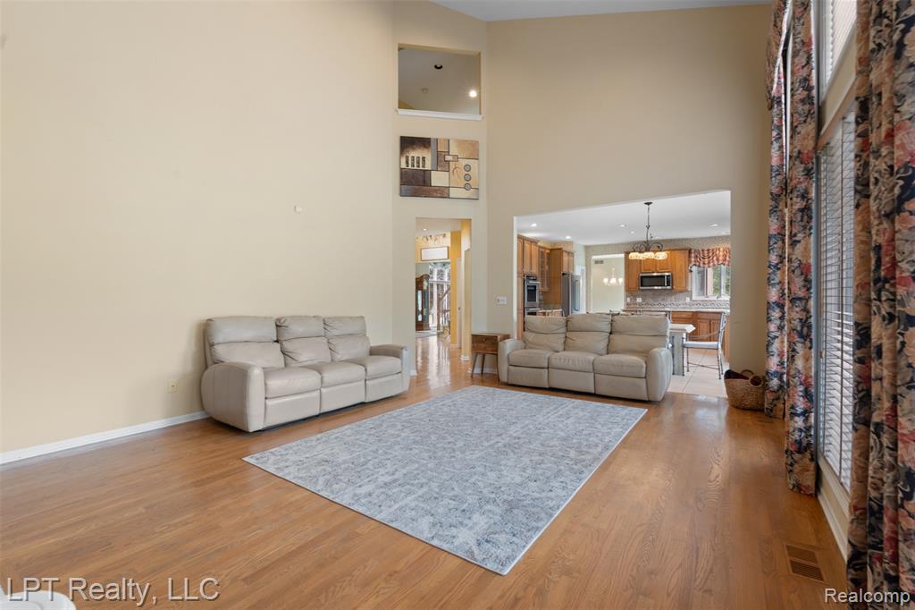 9968 Tuscany Valley Way, South Lyon, MI 48178 — Photo 16
