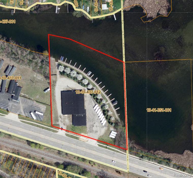 4030 Dixie Highway, Waterford, MI — Photo 2