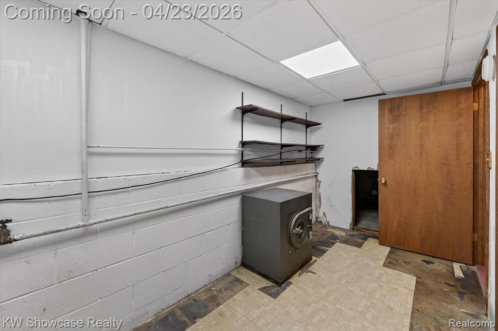 1584 Chanticlair Circle, Wixom, MI 48393 — Photo 41
