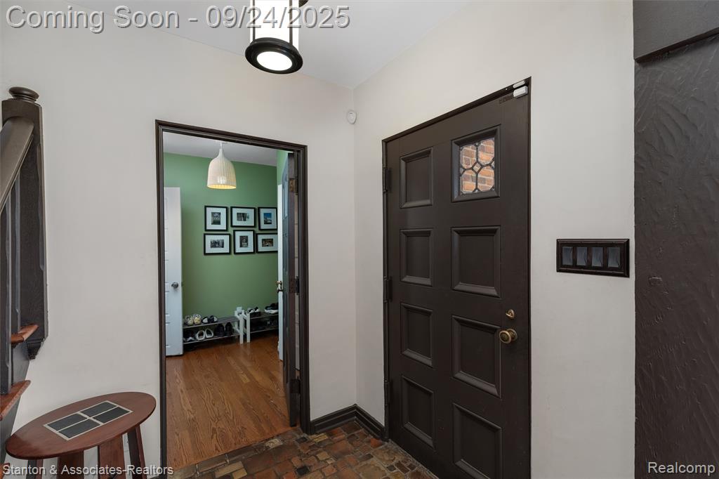 636 Waddington Street, Bloomfield Hills, MI 48301 — Photo 45
