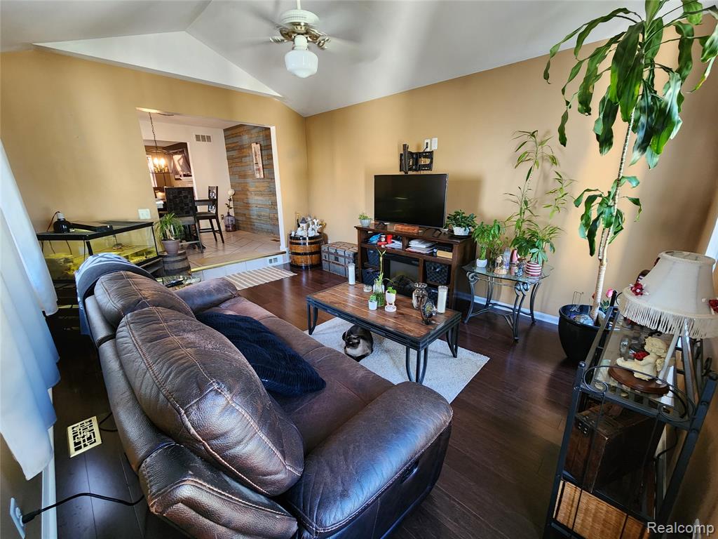 3955 Trumbull Street, Trenton, MI 48183 — Photo 12