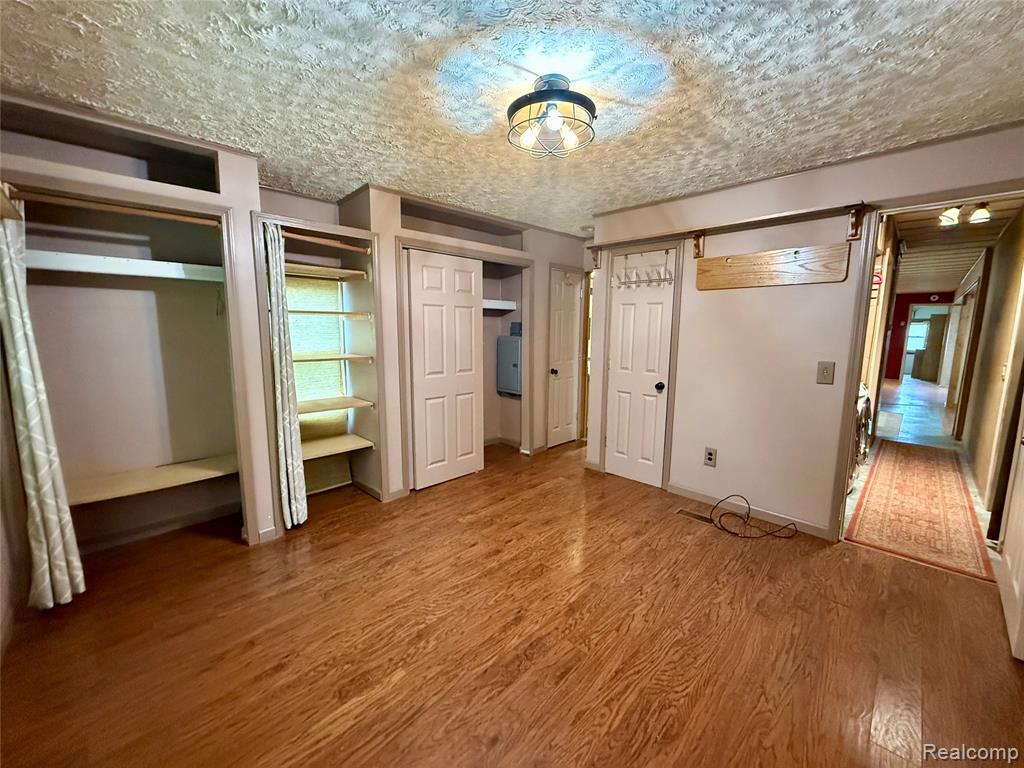 277 Glengarry Ct. W, Highland, MI — Photo 13