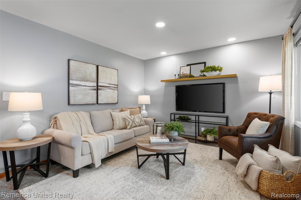 569 Lyon Boulevard, South Lyon, MI 48178 — Photo 4