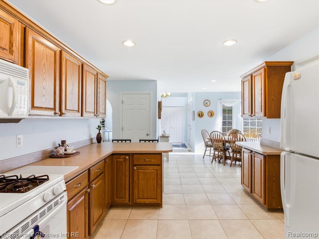 57196 Copper Creek Drive W, Washington, MI — Photo 14