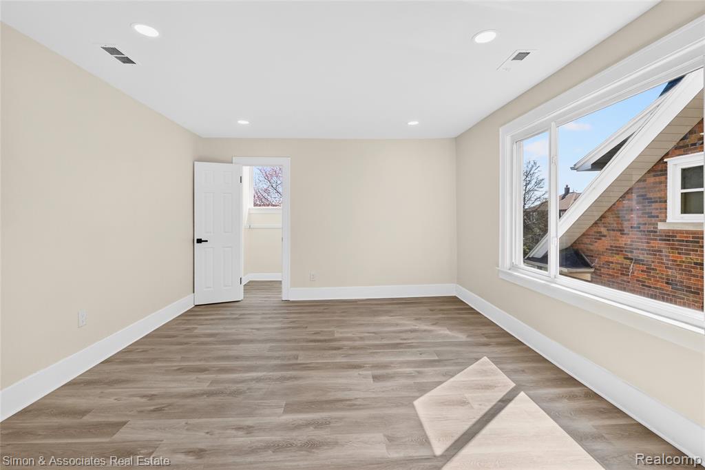 5019 Maple Street, Dearborn, MI 48126 — Photo 30