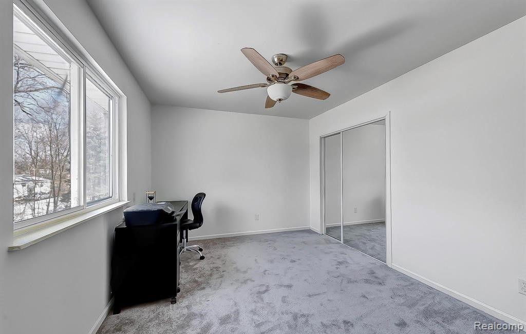 5642 Weddell Street, Dearborn Heights, MI 48125 — Photo 12