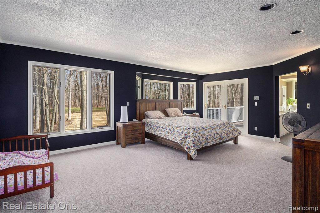 8155 Sheraton Park Drive, Fenton, MI 48430 — Photo 24
