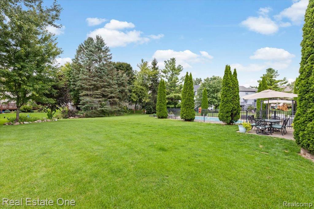 805 WOODLEIGH Way, Oxford, MI 48371 — Photo 11