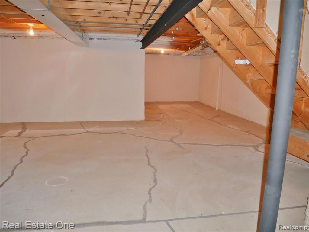 5499 Seabreeze Lane, Sterling Heights, MI 48310 — Photo 19