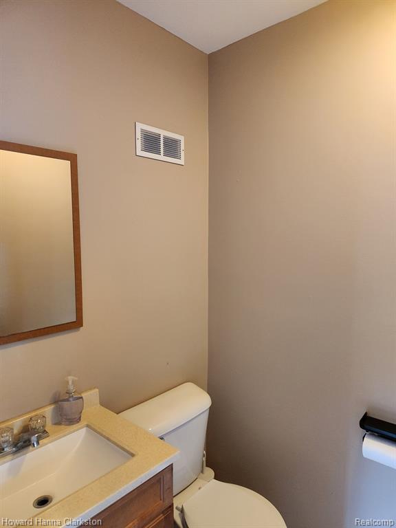 4025 Quillen Avenue, Waterford, MI 48329 — Photo 13