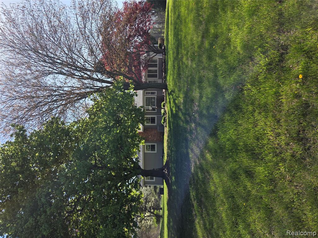 4305 N Hickory Ridge Road, Highland, MI — Photo 3
