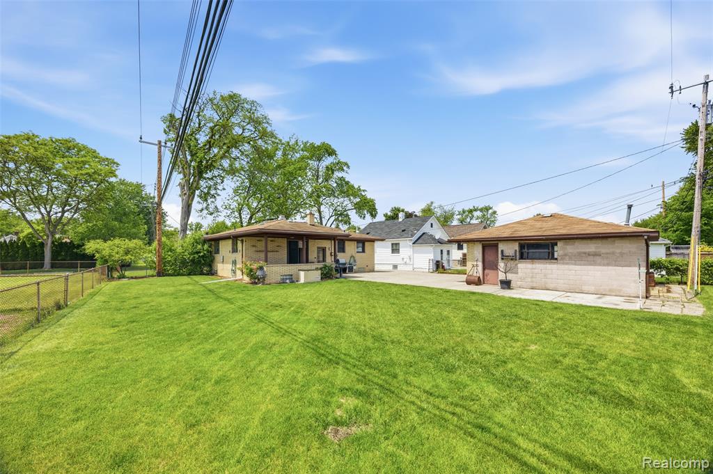 6532 Rockdale Street, Dearborn Heights, MI 48127 — Photo 29