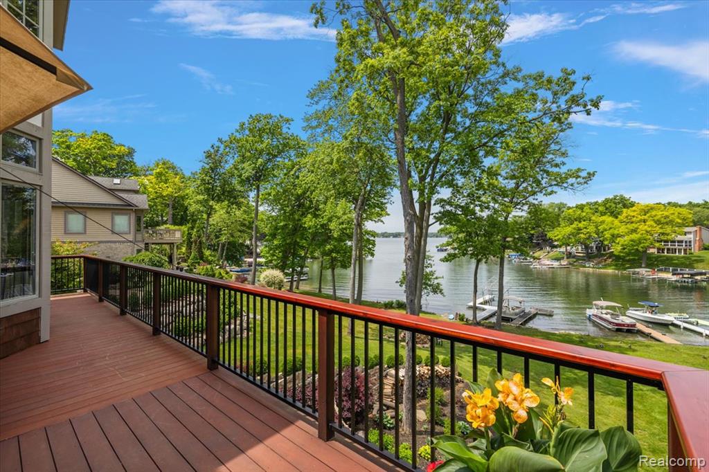 1739 Ridge Road, White Lake, MI 48383 — Photo 3
