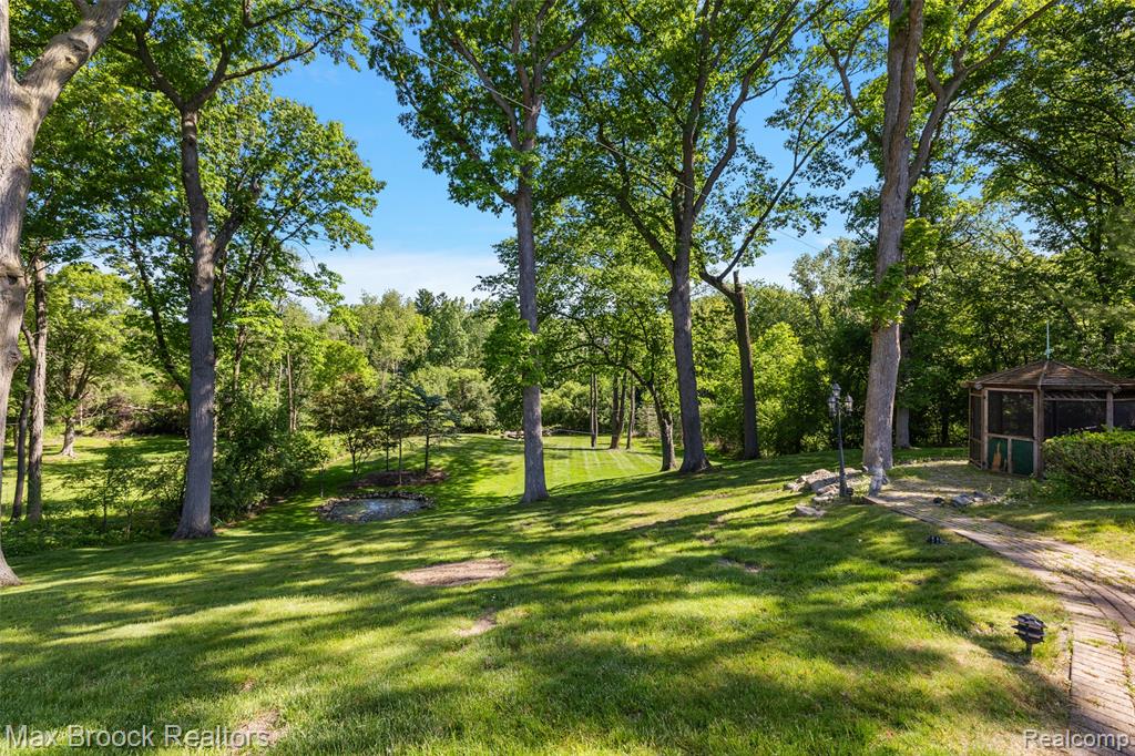 674 Rudgate Road, Bloomfield Hills, MI 48304 — Photo 21