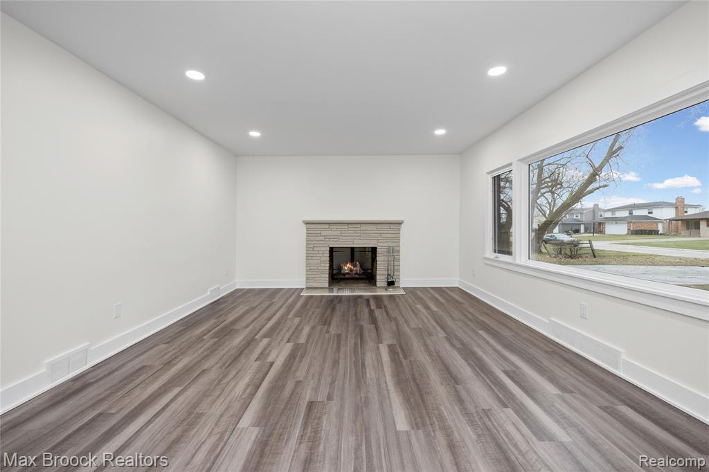 17348 Hilton Street, Southfield, MI, 48075