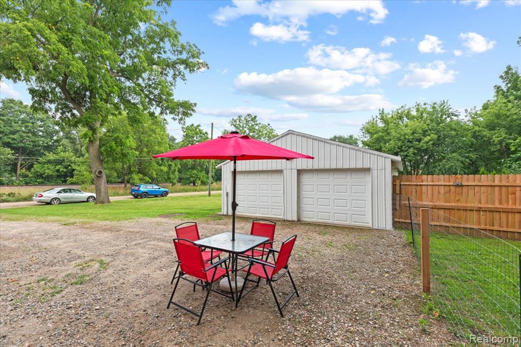 607 W Henry Street, Charlotte, MI 48813 — Photo 29