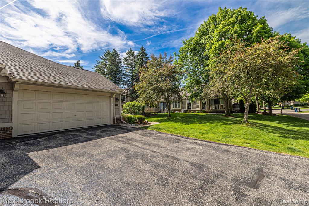 2493 Wildbrook Run, Bloomfield Hills, MI 48304 — Photo 23