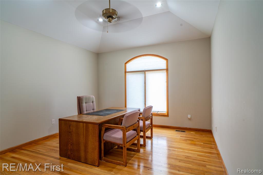 47368 Dove Court, Shelby Twp, MI 48315 — Photo 31