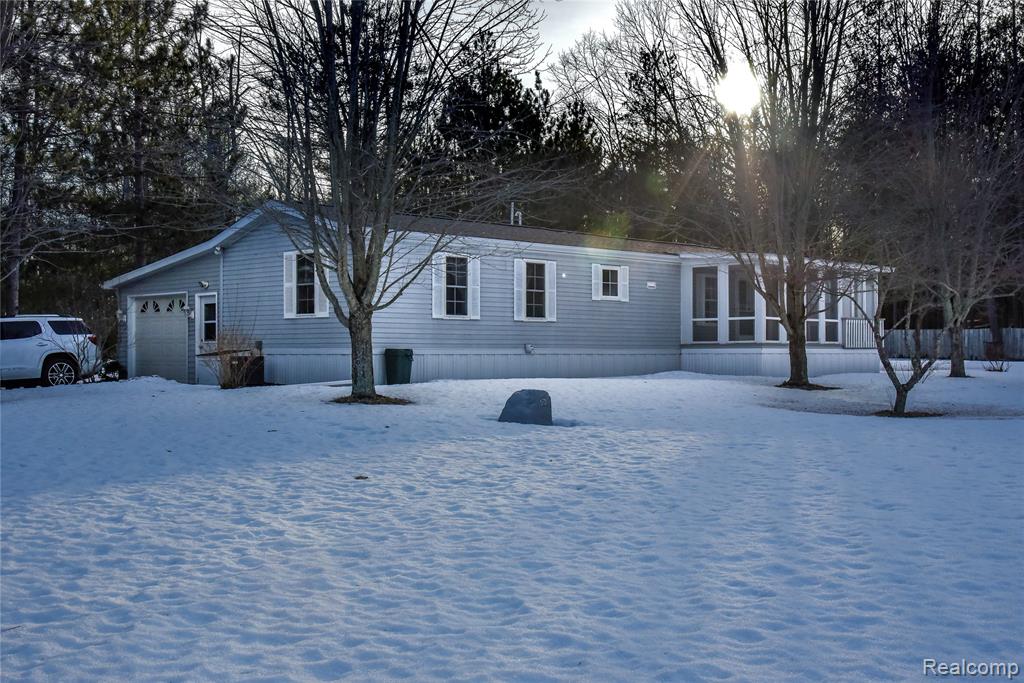 1094 Blamer Road, Fairview, MI 48621 — Photo 9