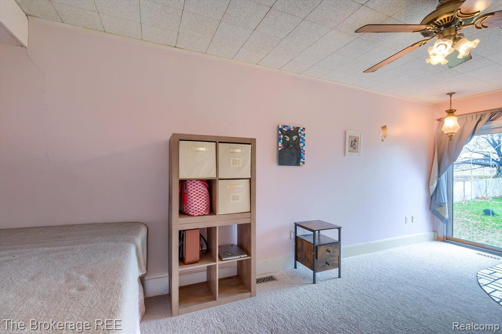 203 Sawyer Street, Grand Blanc, MI 48439 — Photo 25