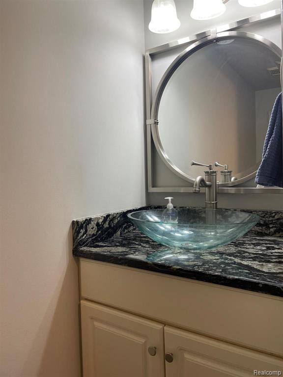 45245 HORSESHOE Circle, Canton, MI 48187 — Photo 24