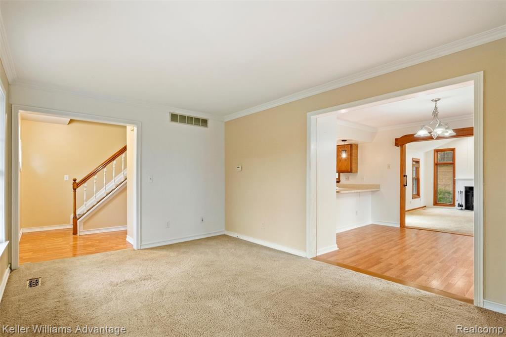 60422 Lamplighter Drive, New Hudson, MI 48165 — Photo 9