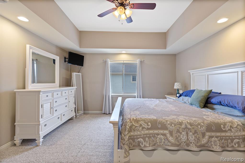 49751 GOLDEN PARK Drive, Shelby Twp, MI 48315 — Photo 23