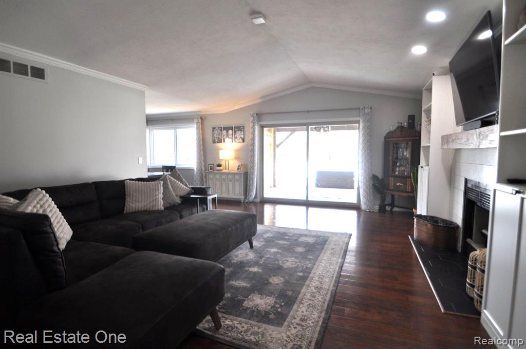53447 GARLAND Drive, Macomb, MI 48316 — Photo 19