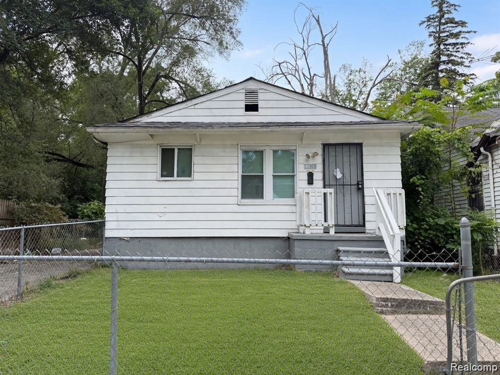 15905 Westbrook Street, Detroit, MI 48223