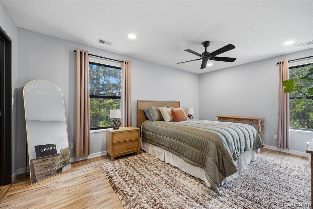 19145 Surrey Lane, Northville, MI 48167 — Photo 17