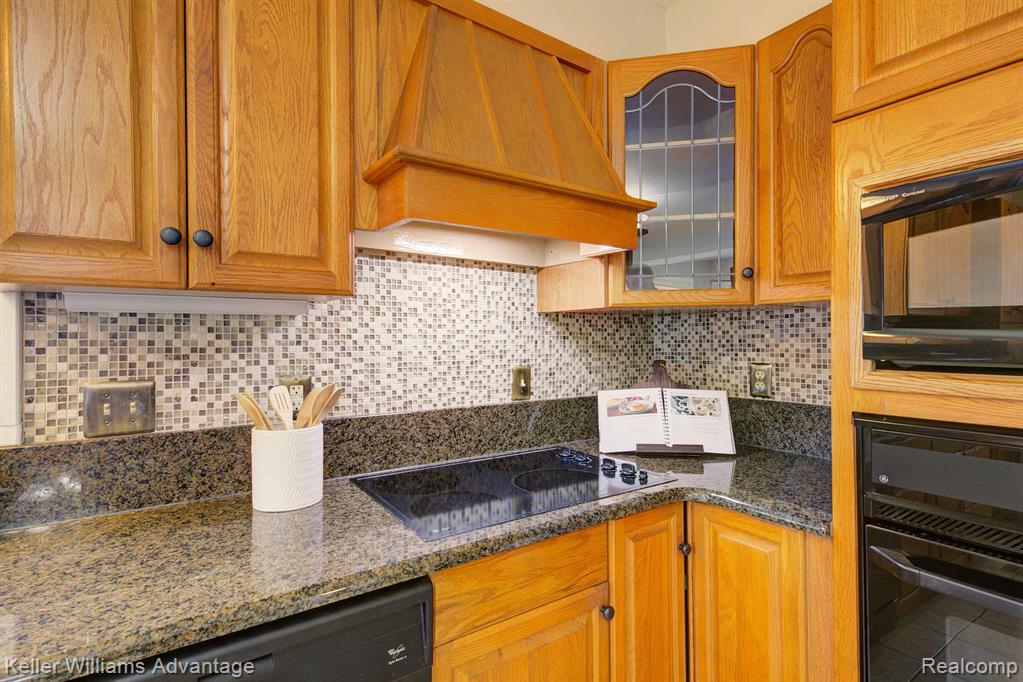 6249 DEERING Street, Garden City, MI — Photo 17