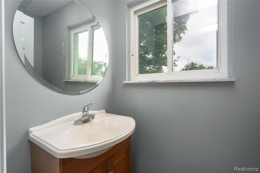 4566 Clyde Road, Howell, MI 48855 — Photo 54