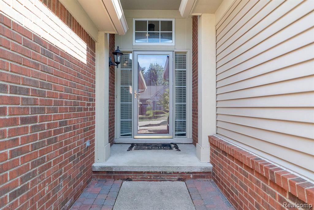 5610 Ortman Drive, Sterling Heights, MI 48314 — Photo 5