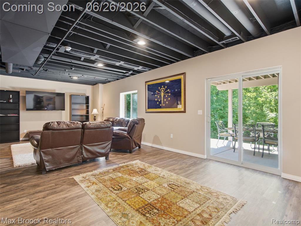 583 Birchcrest Court, Oakland, MI — Photo 47