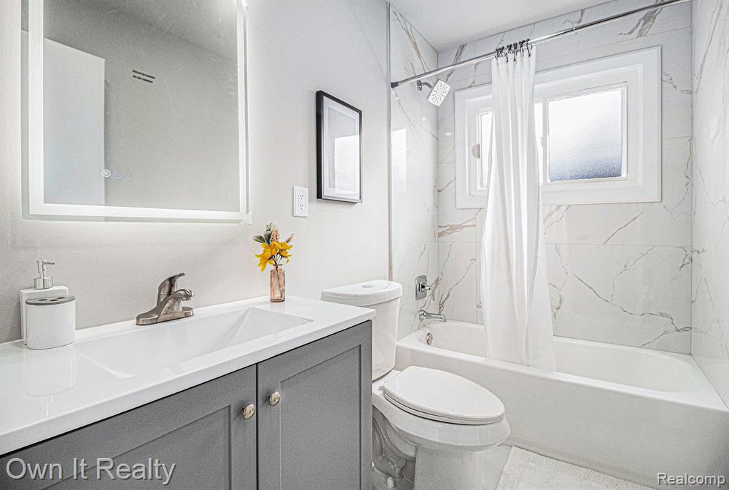 9424 HEMINGWAY, Redford, MI 48239 — Photo 10