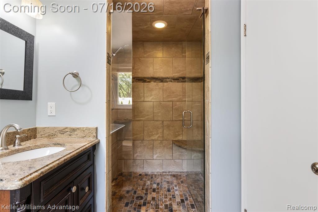6711 Woodside Trail, West Bloomfield, MI — Photo 25