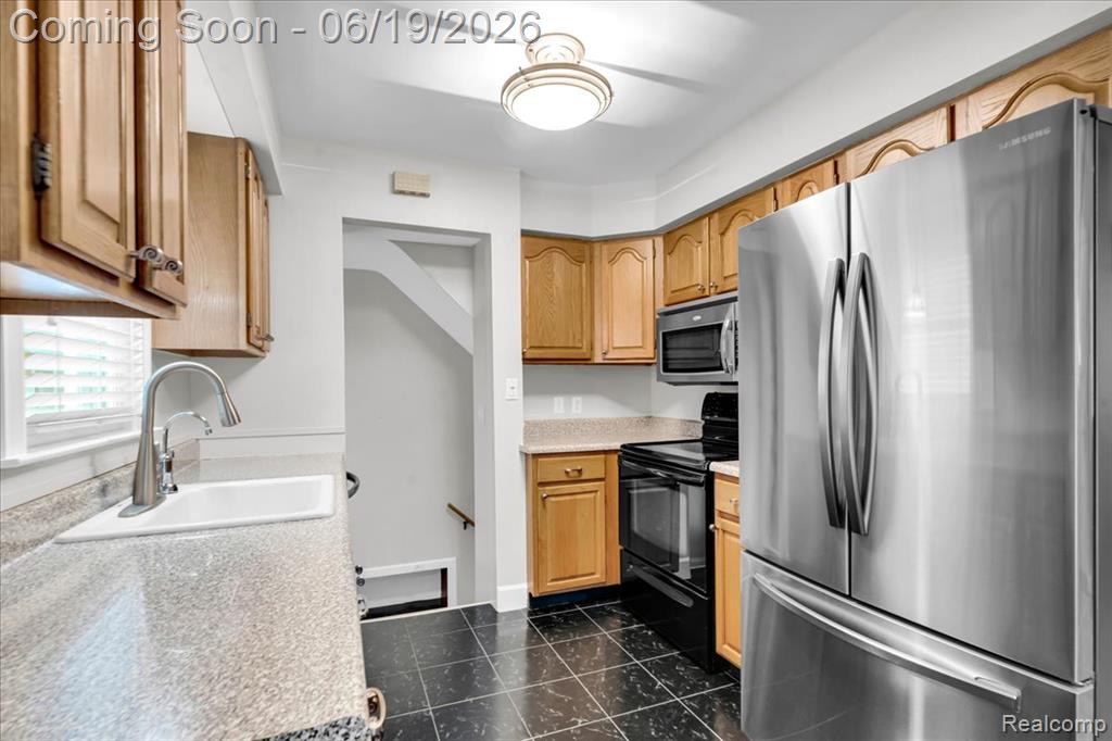 2957 Thomas Avenue, Berkley, MI 48072 — Photo 10