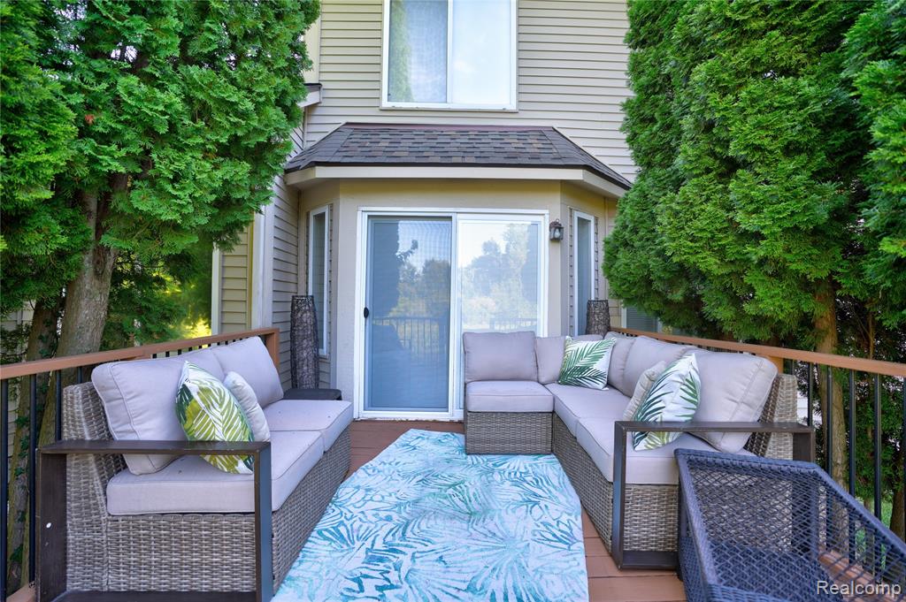 6048 Pine Cone Drive, Grand Blanc, MI 48439 — Photo 28