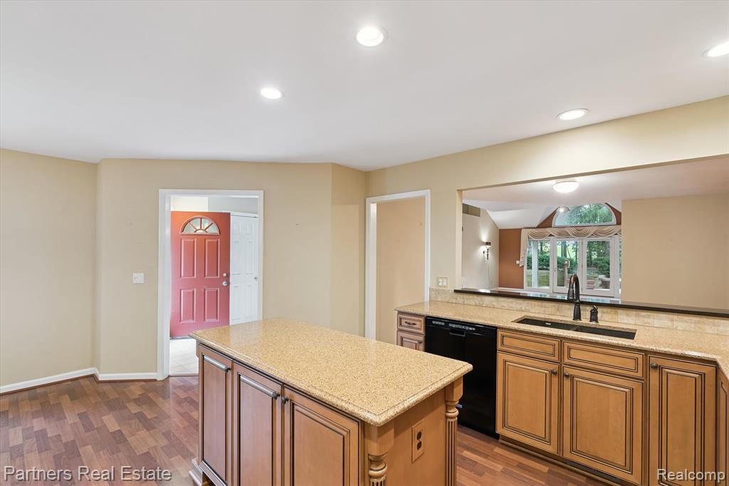 4445 Golf View Drive, Brighton, MI 48116 — Photo 15