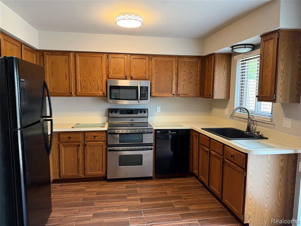 5220 W Utica Road, Utica, MI 48317 — Photo 11
