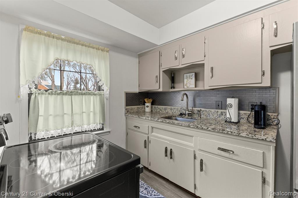 7609 Rosedale Boulevard, Allen Park, MI 48101 — Photo 15
