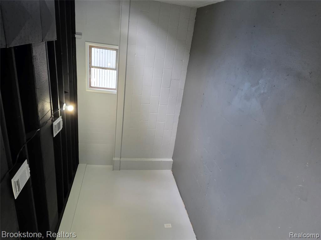 420 Sunnyside Drive, Flushing, MI 48433 — Photo 5