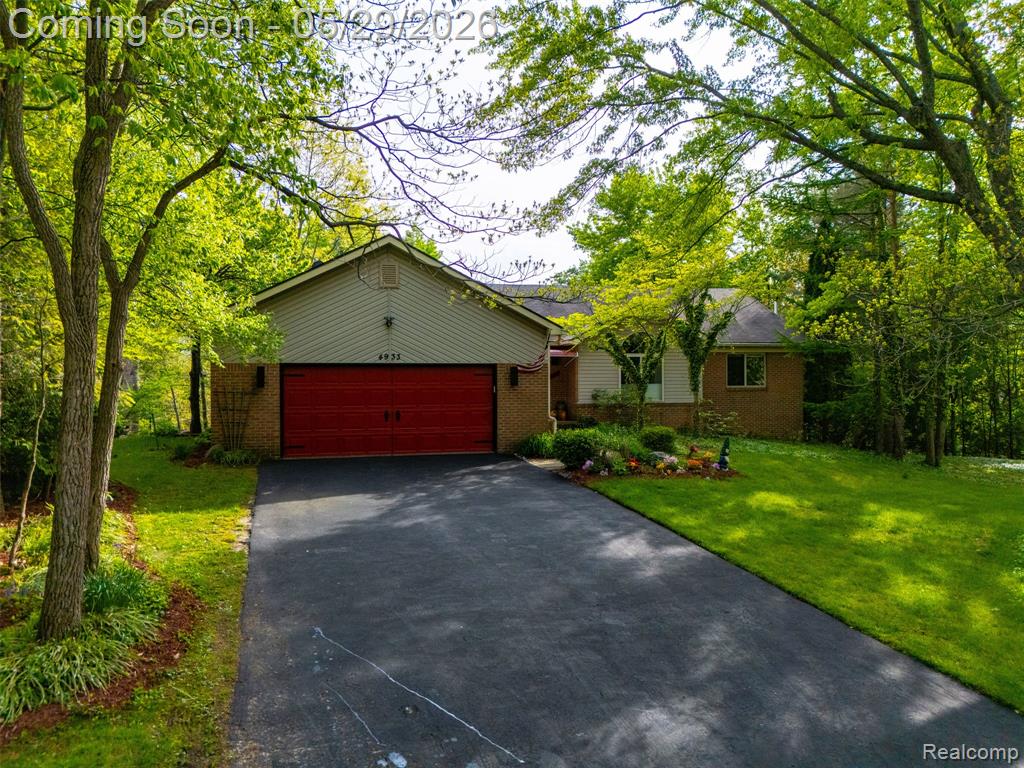 4933 Iroquois Boulevard, Clarkston, MI 48348 — Photo 46