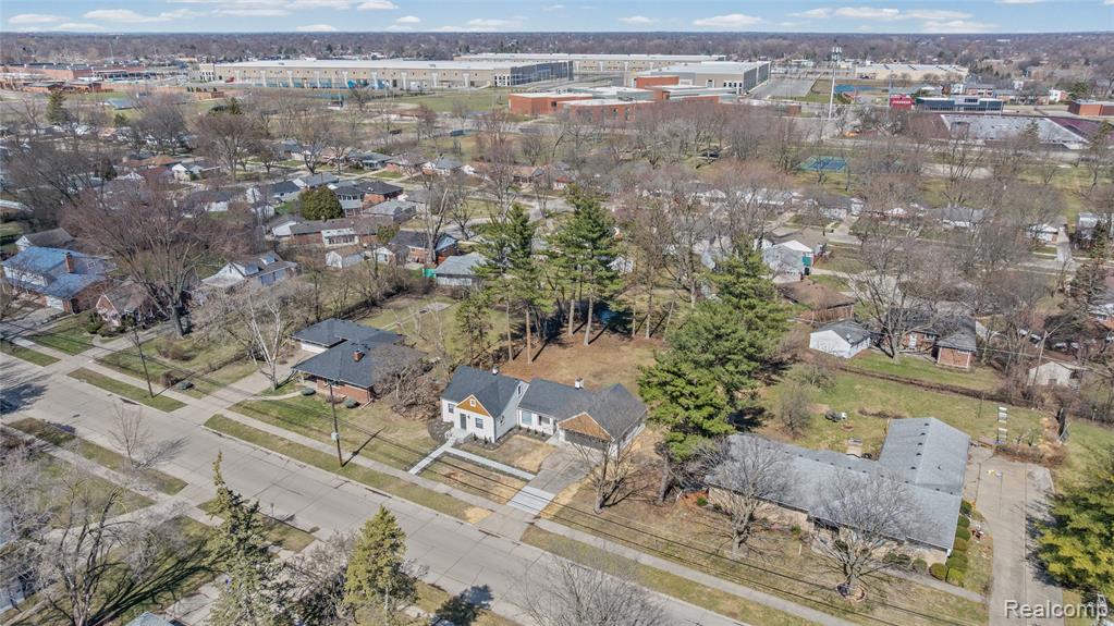 19133 Huntington Avenue, Harper Woods, MI 48225 — Photo 48