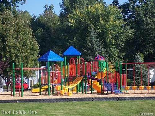 573 Turquoise Drive, Whitmore Lake, MI 48189 — Photo 26